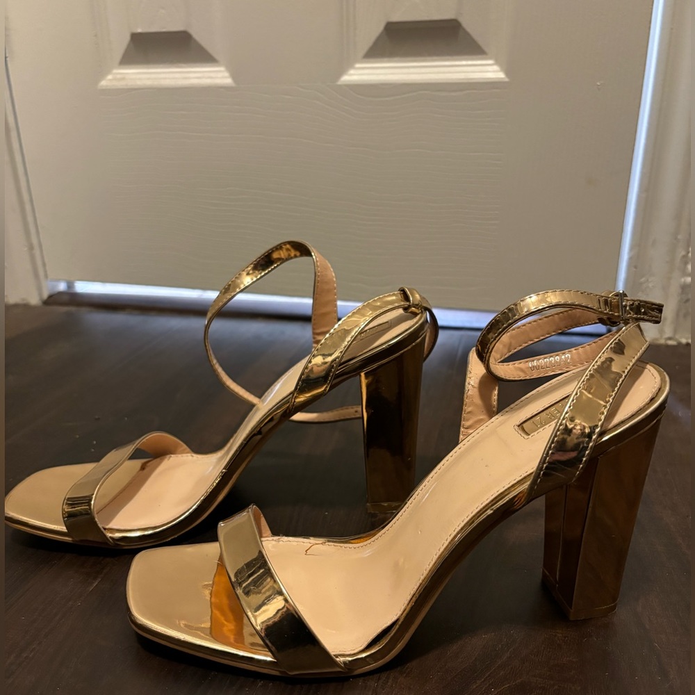Forever21 Gold heel size 10